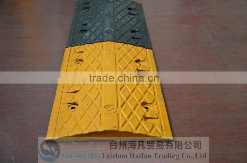 500*320*40mm rubber speed bump used in Intersection/durable reflective speed bump for Crossroads/protable speed hump