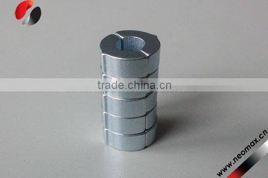 Robber fridge magnet