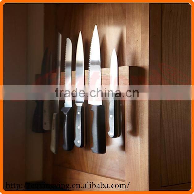 Promotional gift Convenient Home Decoration walnut magnetic knife bar