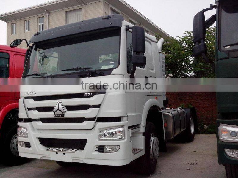 Low price sale for China SInotruk heavy truck howo 4x2 tow trucks with high quality