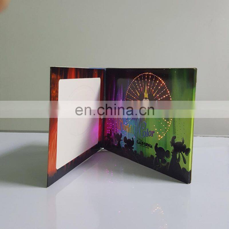 Lighting Up vest usages free pattern hand bags in a shiny way