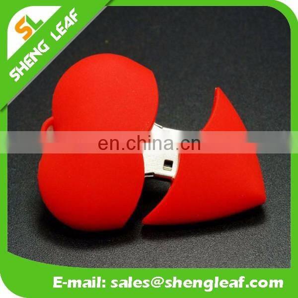 Customized pvc rubber Heart shaped usb flash drive for gifts