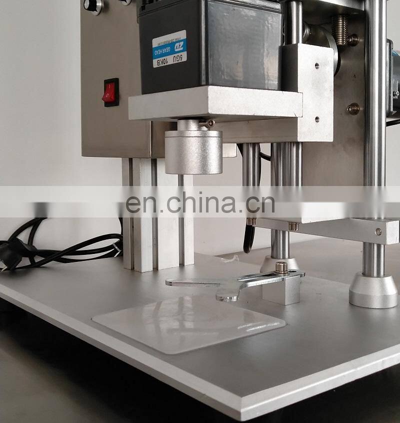 Semi Automatic Desktop Screw Lid Bottle Capping Machine For 10-50mm Drinking Cosmetic Bottles