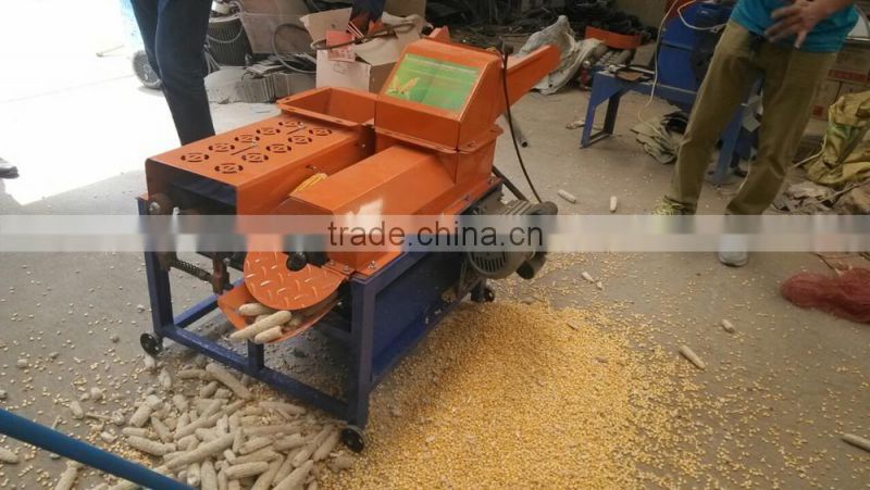 Two feeding hoppers corn stripper and sheller machine