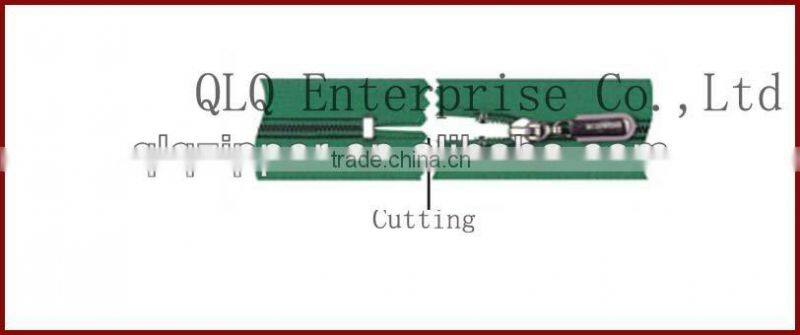 Auto Open end Nylon Zipper Puller Machine