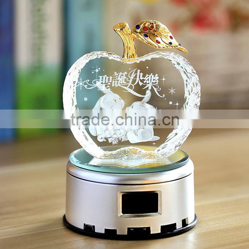 Fashion Wedding Souvenir Crystal LED Apple Gift
