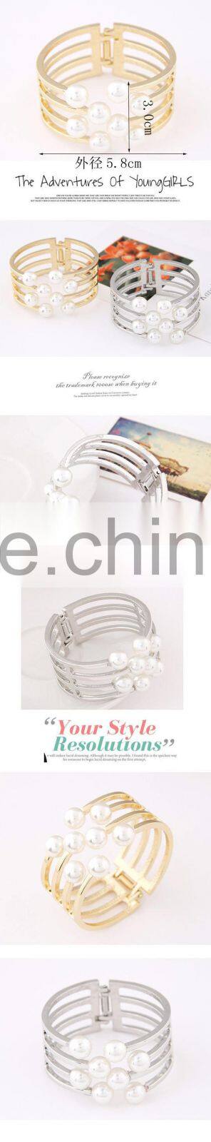 In stock marvelous gorgeous delicate pearl bangle, fake pearl bracelet wholesale, cheap pearl bracelet