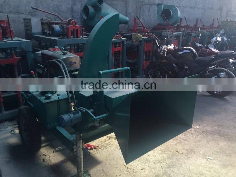 Professional mobile diesel engine wood sawdust crusher with 5-10% discount