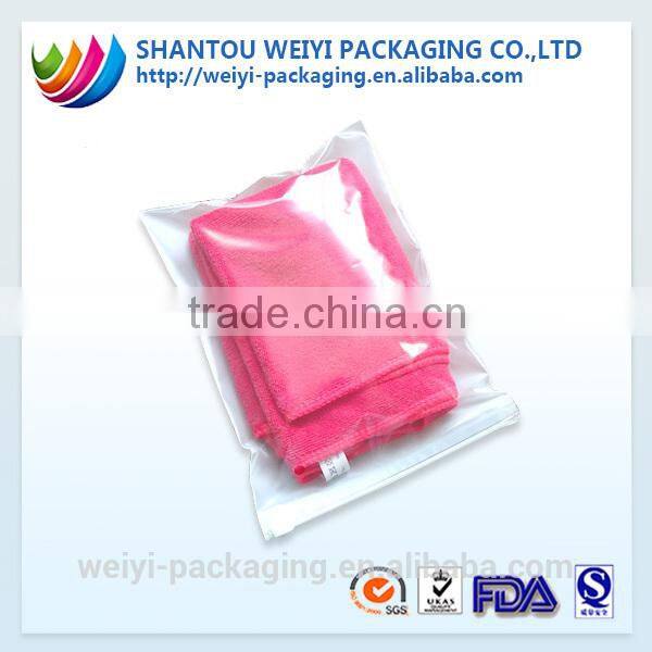 Resealable packaging bag for clothing transparent