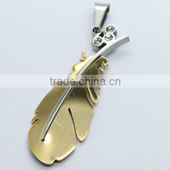 2012 vogue natural gold leaf pendant