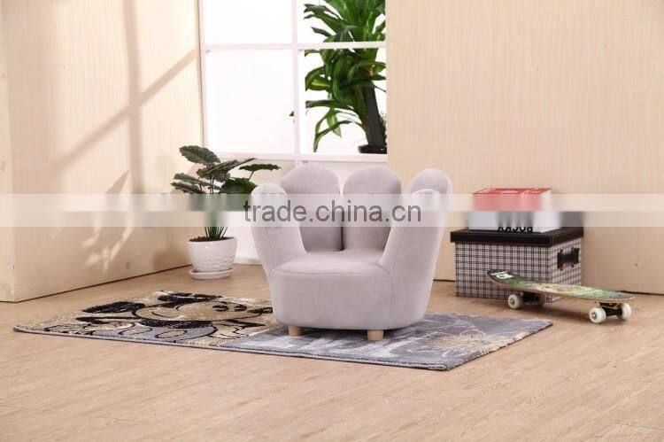 Wooden Frame Velvet Fabric Finger Sofa