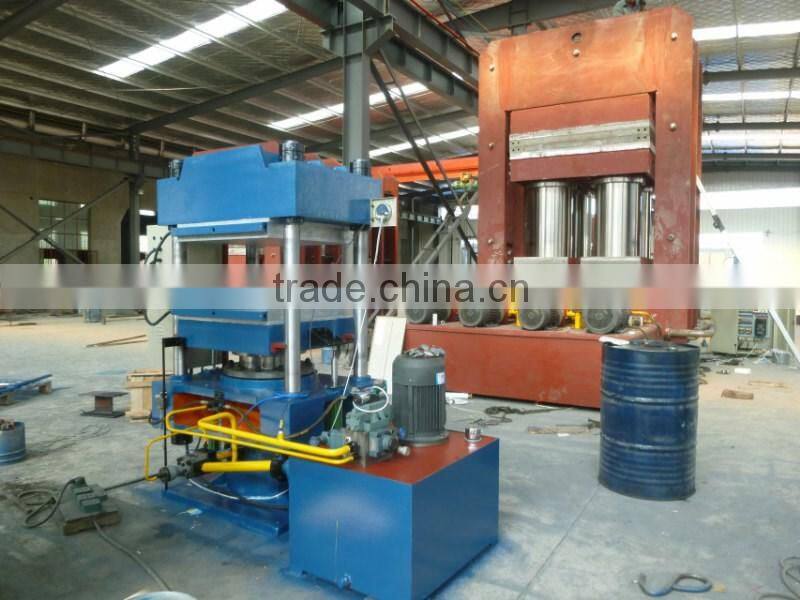 Rubber press for rubber floor tile