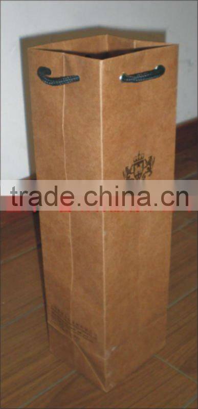 packaging stockings matching with paper shopping bag