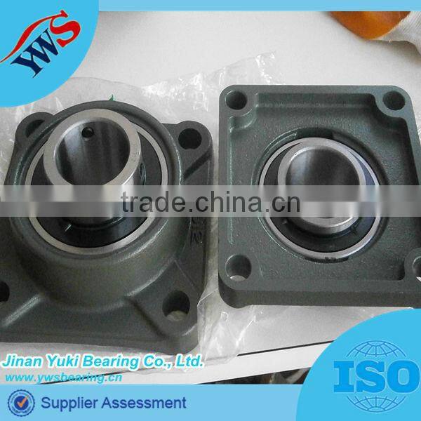2015 High quality spherical insert ball bearing with pillow block UCF201
