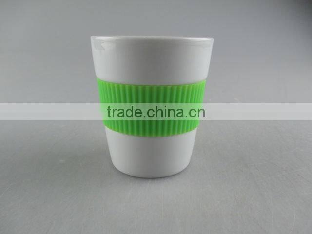 Cheap stocked round heat insulation ceramic cup