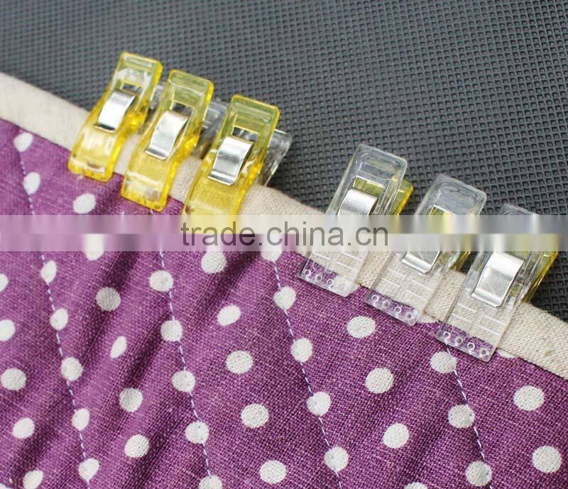 Quilt wonder clips with jar packing