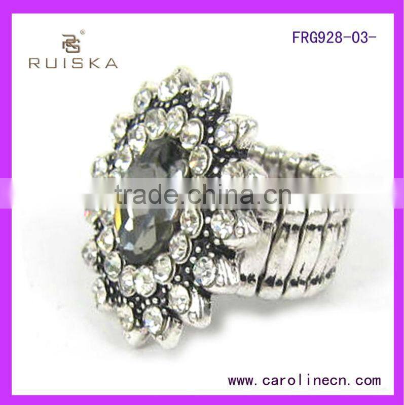 Antique Silver Flower Shape Beautiful Crystal Elastic Ring