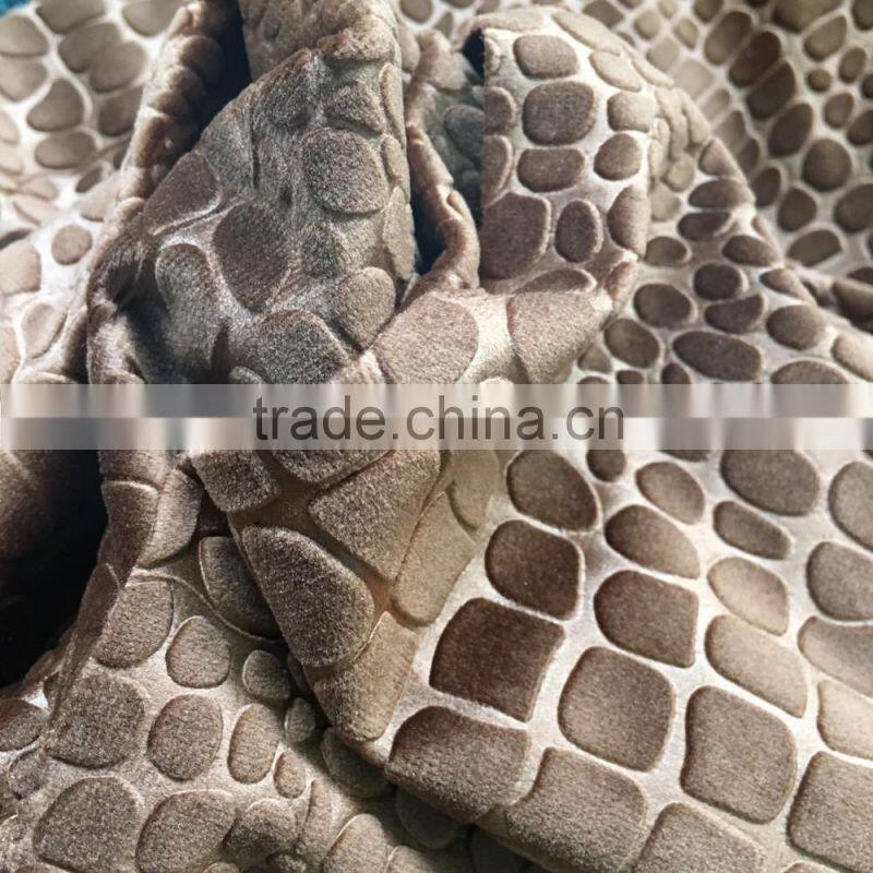 New arrival for sofa 95% polyester 5%spandex embossed velvet for india/spain/Russia market