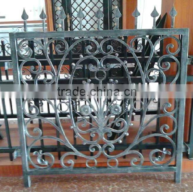 Top-selling handmade wrought iron garden border fence