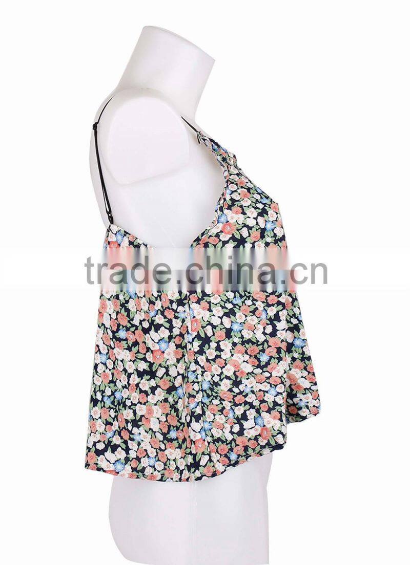 The new summer 2015 women's broken flower skirt with shoulder-straps