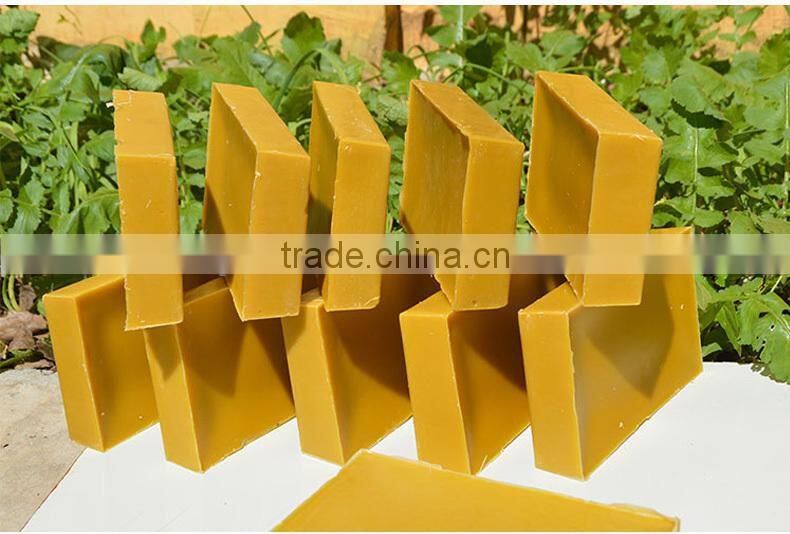 processing removing impurities refinning clean beeswax
