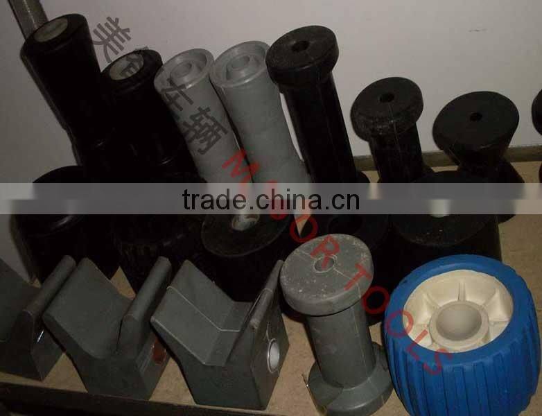 Plastic grip;Black Plastic grip;Rubber or plastic clip