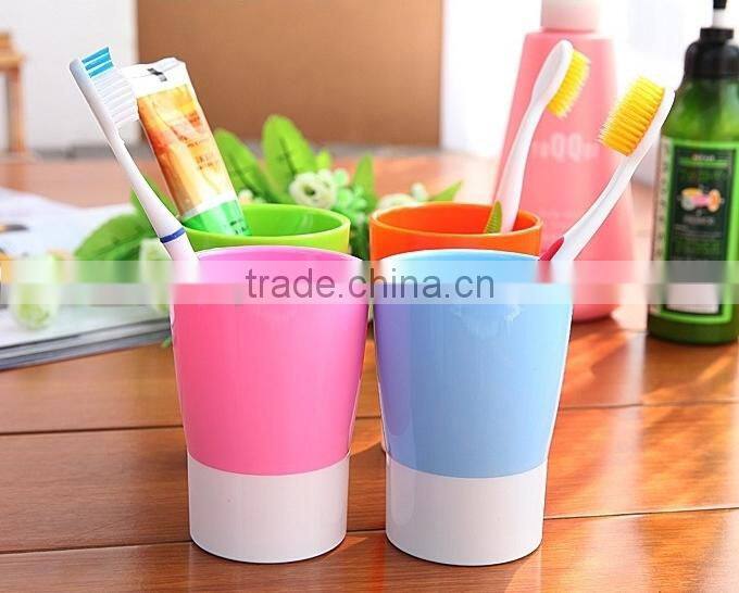 Supply fashion Multifunctional gargling cup / toothbrush cup
