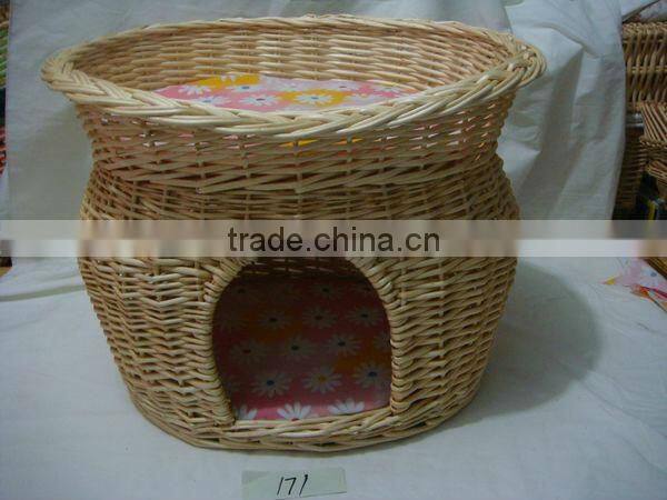 Large Oval Step-In wicker baskets for dogs