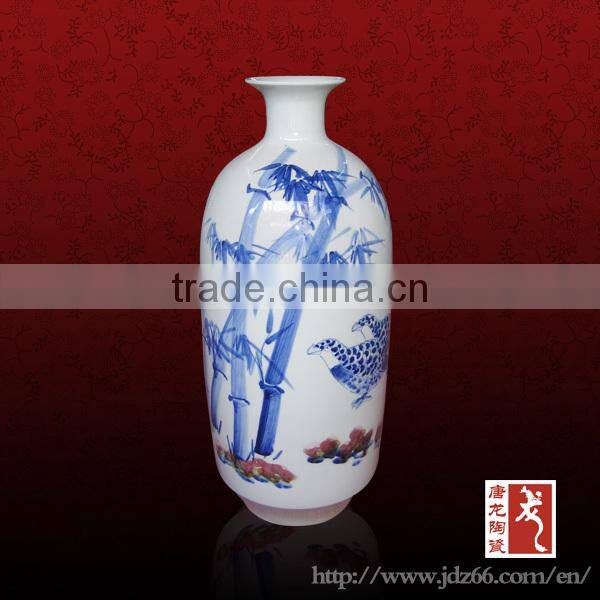 Attractive style outdoor blue and white flower vase for display
