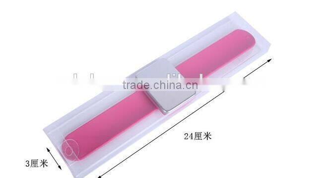 NEW Hairdressing Equipment Magnetic Mens Womens Hair Bobby Pins Hairpin Bracelet