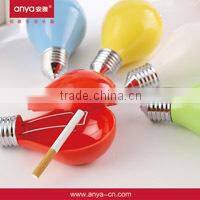 D637 Funny And Cute Design Plastic Promotion Gift Ashtray Funny Ashtray With Foot Shaped Ashtray