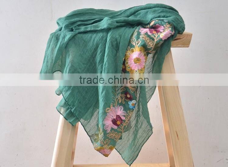 Hot Sell Fashion Beautiful Flower Embroidery Long Cotton Scarf Hejab
