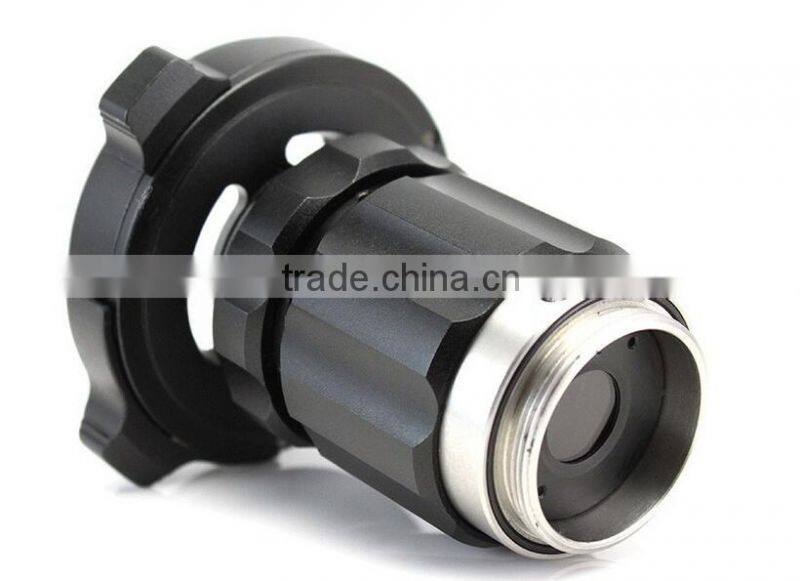 Portable endoscope led cold light source with endoscope coupler