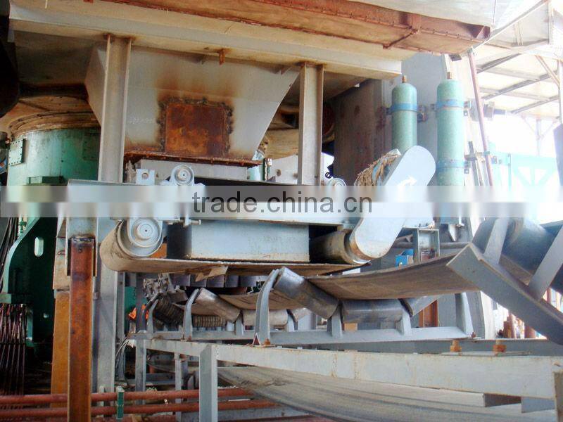 Suspension cross conveyor belt magnetic separator