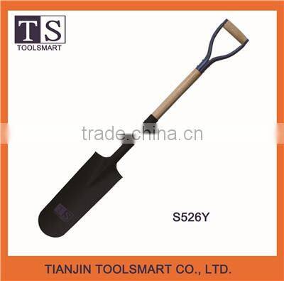 small garden shovel wiht wooden handle