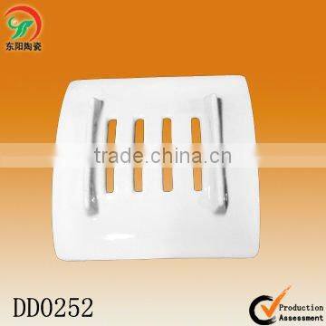 wholesale bathtub ceramic soap dish with custom design