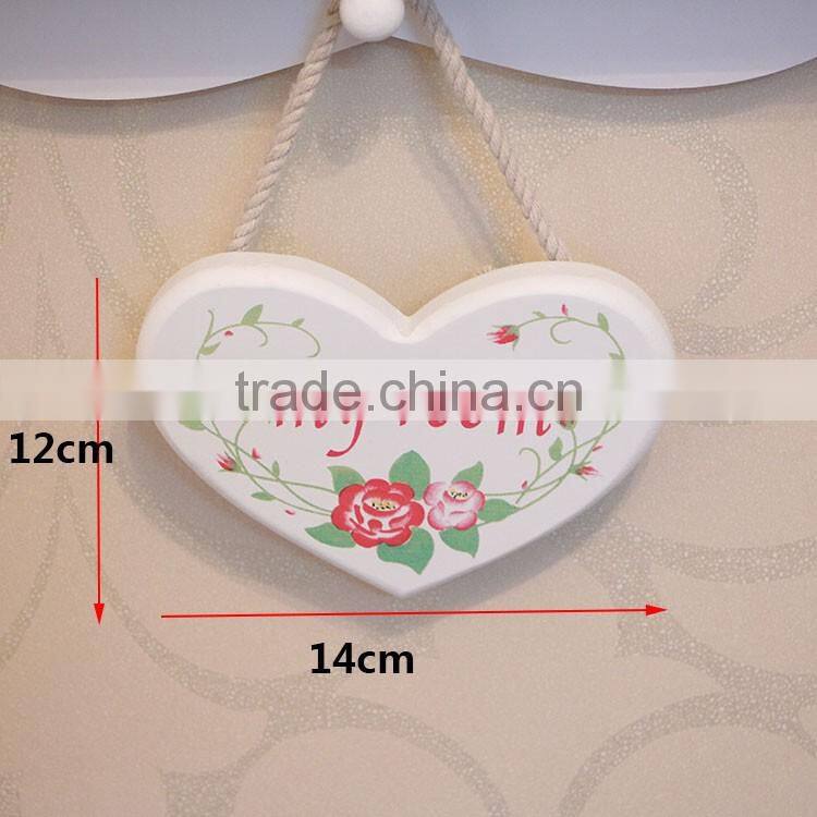2016 creative decoative wood door hanger/doorplate for birth gift/home accessories with factory price