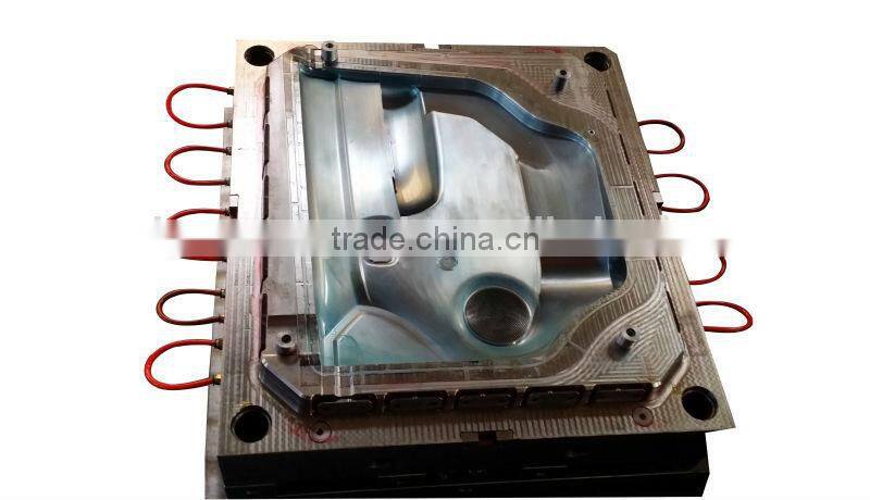 Plastic injection mould