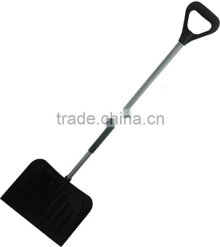 snow shovel with wood handle/plastic snow shovel