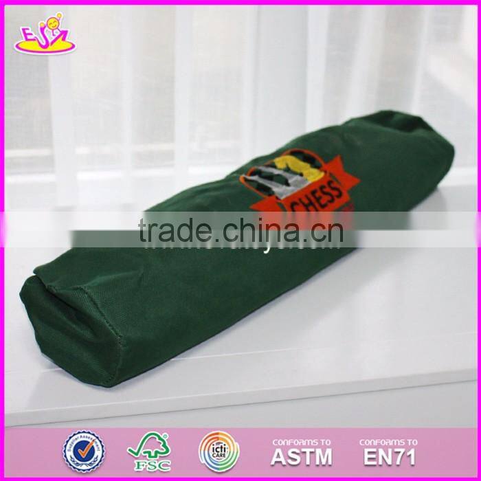 2017 Manufacturer of portable wooden travel chess set for sale W11A057