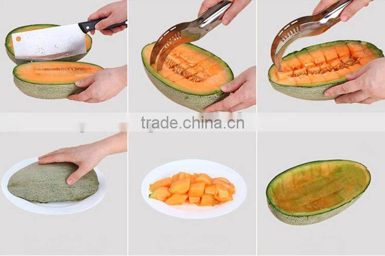 Hot sale amazon cut watermelon slicer with thick plastic handle,watermelon cutter