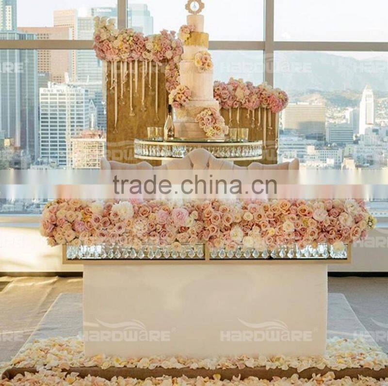 romantic event design glass top crystal pendant wedding cake tables