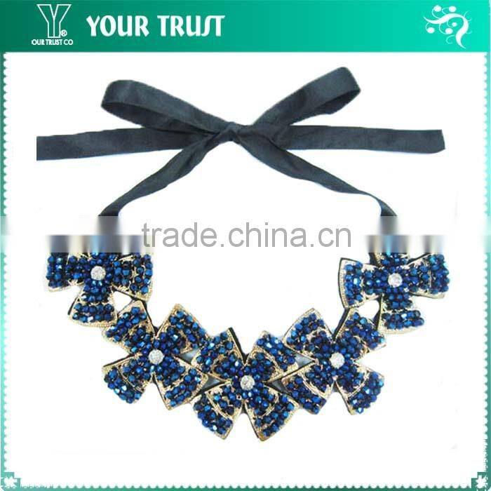 Fashion Ribbon Lady Crystal Jewelry Rhinestone Bead Necklace