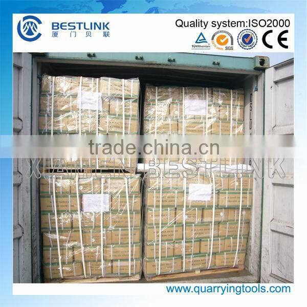 Soundless expansive cement