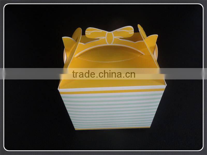 Food grade triangle rectangle plastic packaging for cake