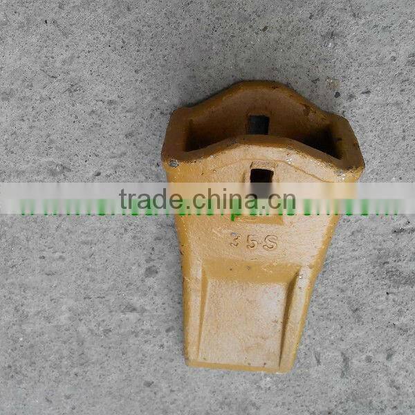 BUCKET TEETH 205-70-74272 PC200-5