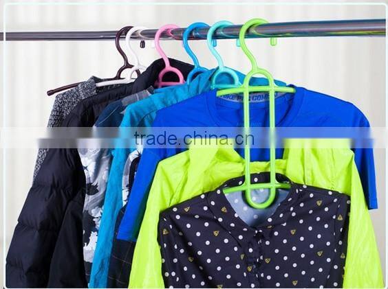 Wholesale Stock Small Order Plastic Magic Fishbone Shaped Hanger with 3layers