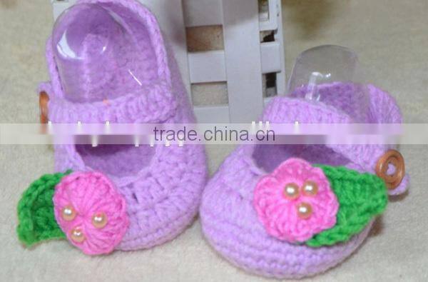 2014 china top quality cheap crochet baby booties