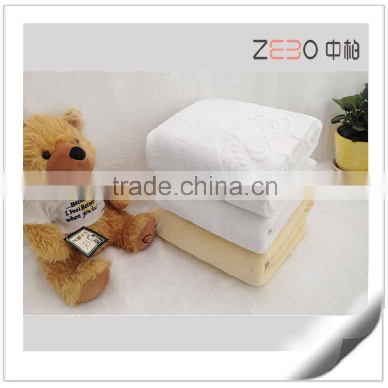 Guangzhou Factory Wholesale Fiber Filling Cheapest White Hotel Pillows