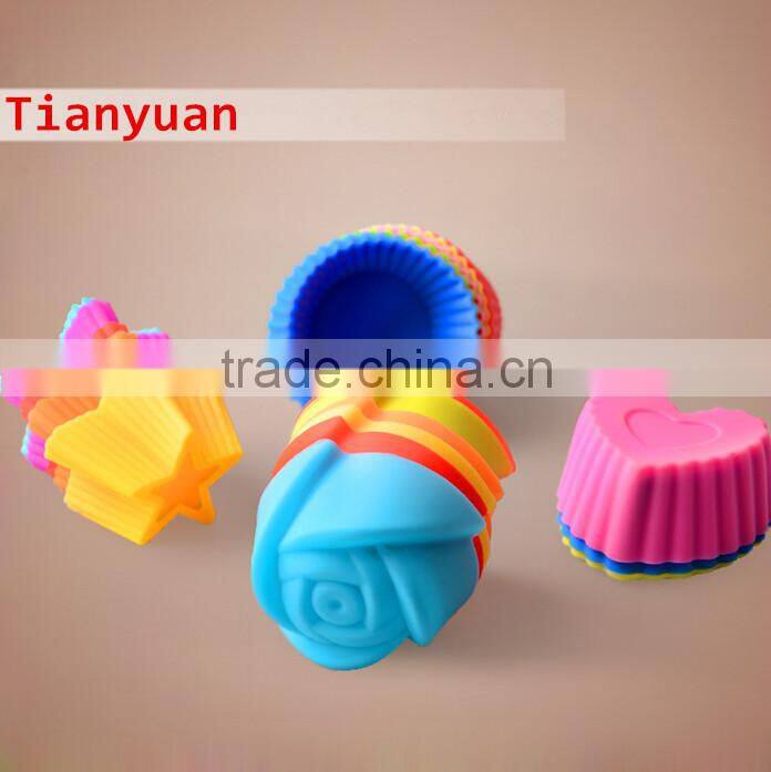 2015 silicone cake mould customized silicone kitchenware 100% food grade material pass FDA